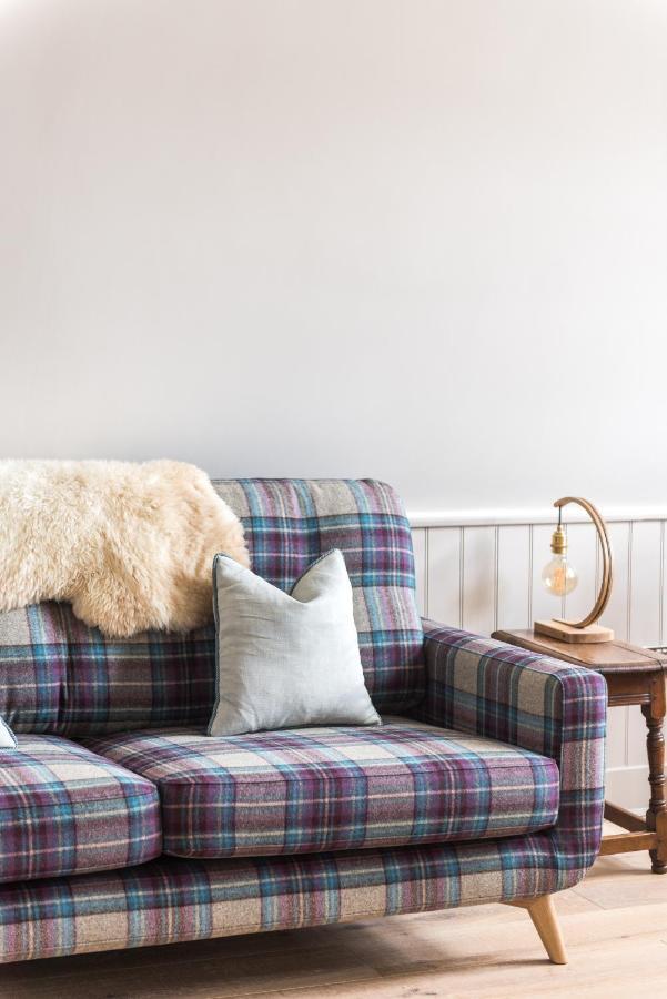 Amazing Penthouse, Stunning Views, Castle 2 Mins Apartment Edinburgh Ngoại thất bức ảnh