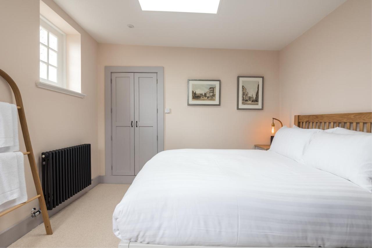 Amazing Penthouse, Stunning Views, Castle 2 Mins Apartment Edinburgh Ngoại thất bức ảnh