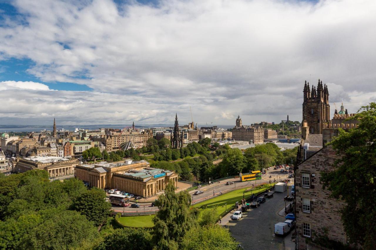Amazing Penthouse, Stunning Views, Castle 2 Mins Apartment Edinburgh Ngoại thất bức ảnh